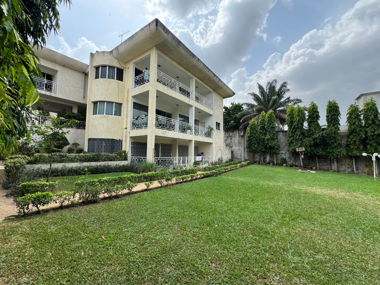 Villa triplex de 10 pièces avec piscine